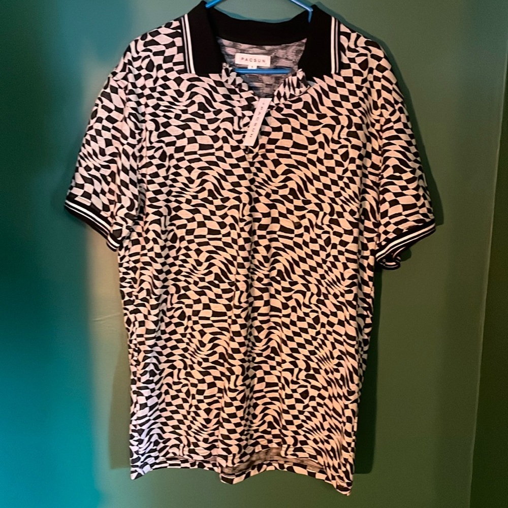 BRAND NEW TAG ON Short sleeve abstract patterned pac sun polo shirt